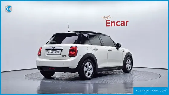 MINI COOPER 5DOOR MID