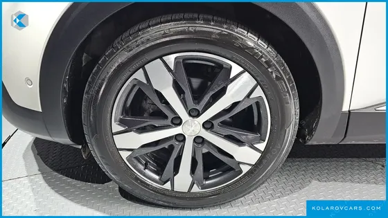 PEUGEOT 3008 1.6 BLUEHDI GT LINE