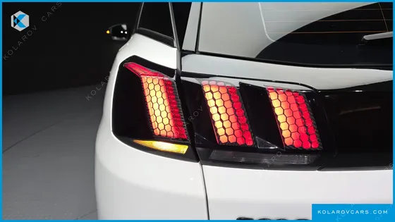 PEUGEOT 3008 1.5 BLUEHDI ALLURE