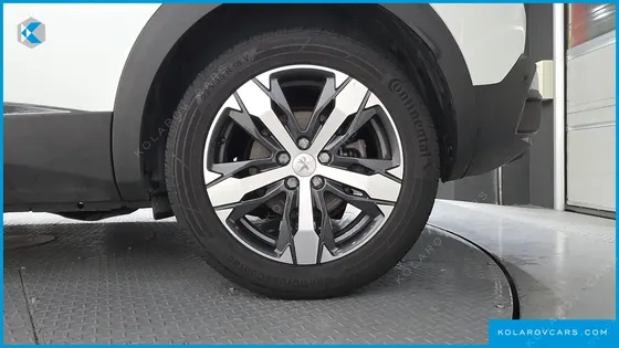 PEUGEOT 3008 1.5 BLUEHDI ALLURE