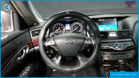 INFINITY M SPORTS TYPE