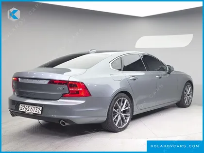 VOLVO S90 D5 AWD MOMENTUM