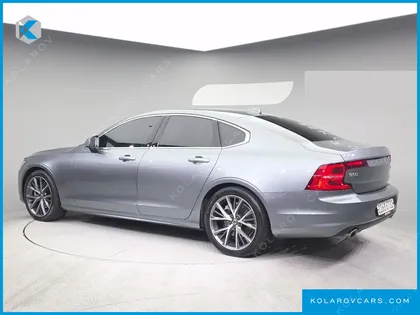 VOLVO S90 D5 AWD MOMENTUM