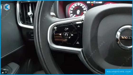 VOLVO S90 D5 AWD MOMENTUM