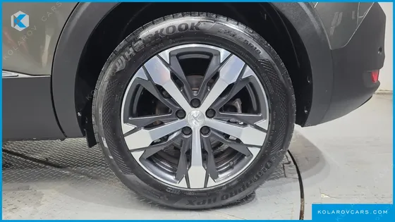 PEUGEOT 5008 1.6 BLUEHDI GT LINE