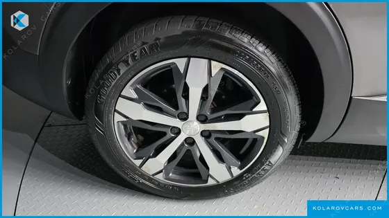 PEUGEOT 5008 1.6 BLUEHDI GT LINE