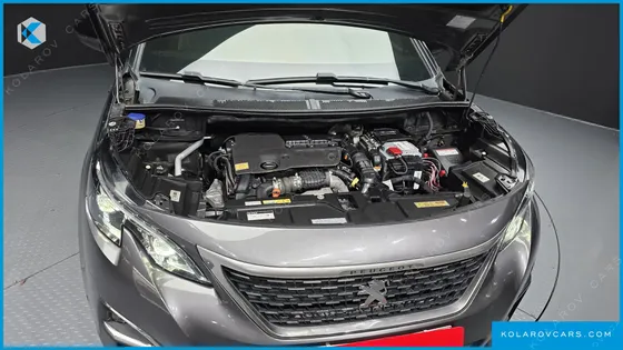 PEUGEOT 5008 1.6 BLUEHDI GT LINE