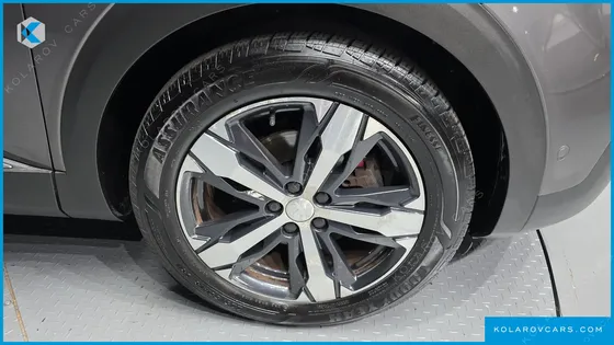 PEUGEOT 5008 1.6 BLUEHDI GT LINE
