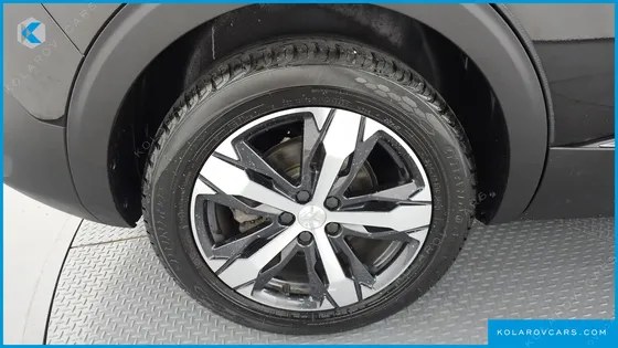 PEUGEOT 5008 1.5 BLUEHDI GT LINE