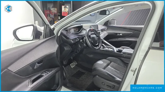 PEUGEOT 5008 1.6 BLUEHDI ALLURE