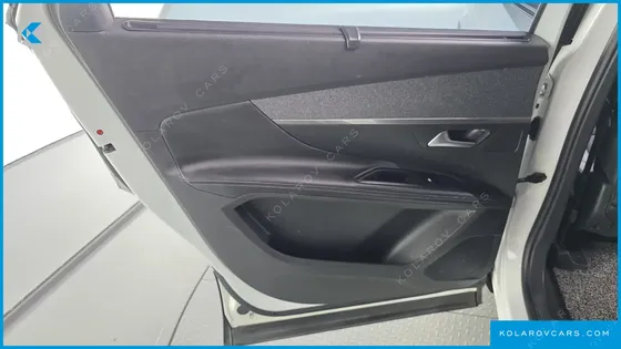 PEUGEOT 5008 1.6 BLUEHDI ALLURE
