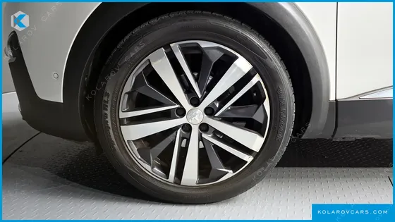 PEUGEOT 5008 2.0 BLUEHDI GT