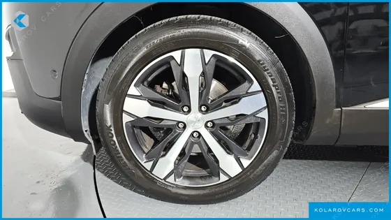 PEUGEOT 5008 1.5 BLUEHDI GT LINE