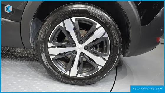 PEUGEOT 5008 1.5 BLUEHDI GT LINE