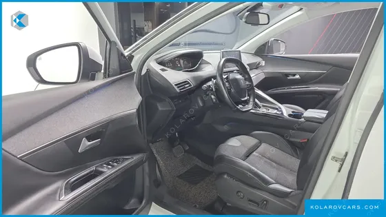 PEUGEOT 5008 1.6 BLUEHDI ALLURE