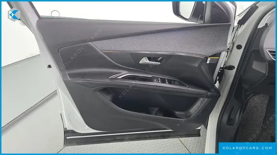 PEUGEOT 5008 1.6 BLUEHDI ALLURE