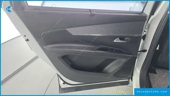 PEUGEOT 5008 1.6 BLUEHDI ALLURE