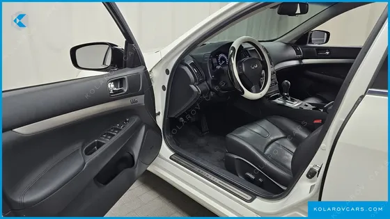 INFINITY G SEDAN PREMIUM