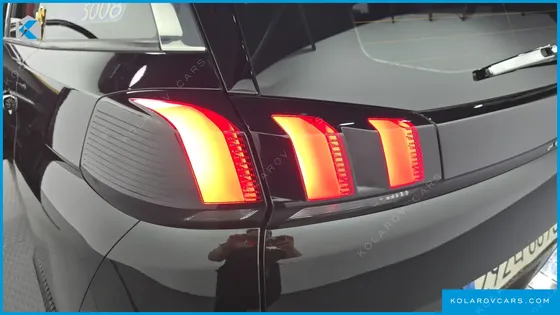 PEUGEOT 5008 1.6 BLUEHDI GT LINE