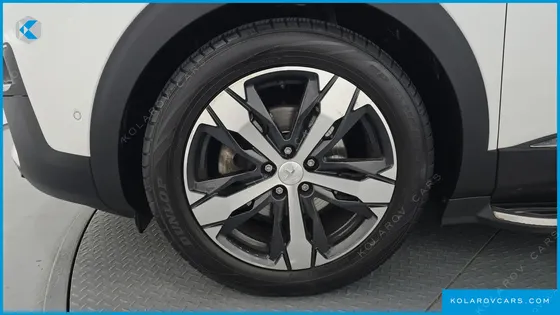 PEUGEOT 5008 1.6 BLUEHDI ALLURE