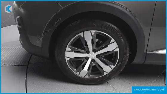 PEUGEOT 5008 1.5 BLUEHDI GT LINE