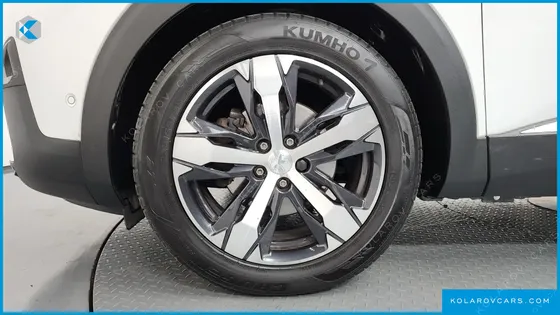 PEUGEOT 5008 1.5 BLUEHDI GT LINE
