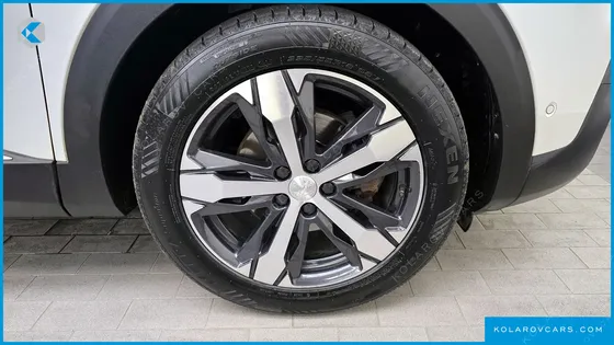 PEUGEOT 5008 1.5 BLUEHDI ALLURE
