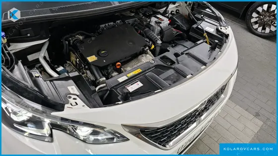 PEUGEOT 5008 1.5 BLUEHDI ALLURE