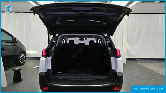 PEUGEOT 5008 1.5 BLUEHDI ALLURE