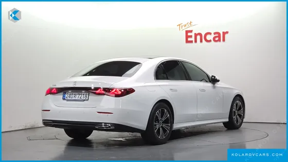 MERCEDES E-CLASS E200 AVANTGARDE