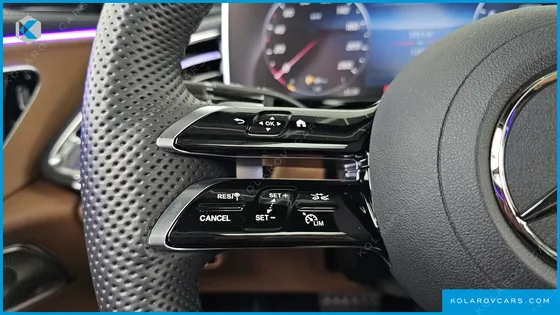MERCEDES E-CLASS E300 4MATIC AMG LINE
