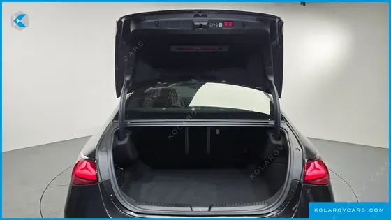 MERCEDES E-CLASS E300 4MATIC EXCLUSIVE