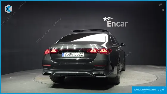 MERCEDES E-CLASS E300 4MATIC AMG LINE