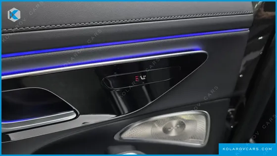 MERCEDES E-CLASS E300 4MATIC AMG LINE