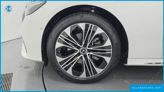 MERCEDES E-CLASS E220D 4MATIC EXCLUSIVE