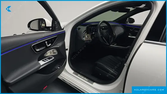 MERCEDES E-CLASS E300 4MATIC EXCLUSIVE