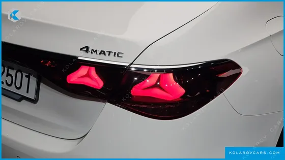 MERCEDES E-CLASS E300 4MATIC EXCLUSIVE