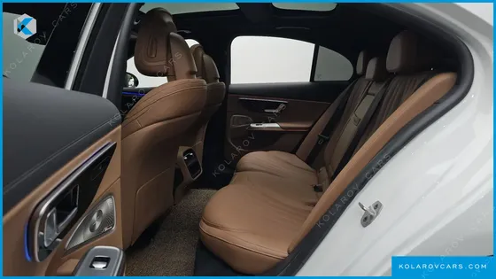 MERCEDES E-CLASS E300 4MATIC AMG LINE