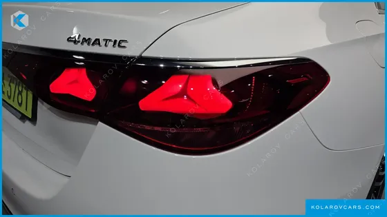 MERCEDES E-CLASS E300 4MATIC AMG LINE