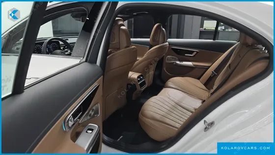 MERCEDES E-CLASS E300 4MATIC AMG LINE