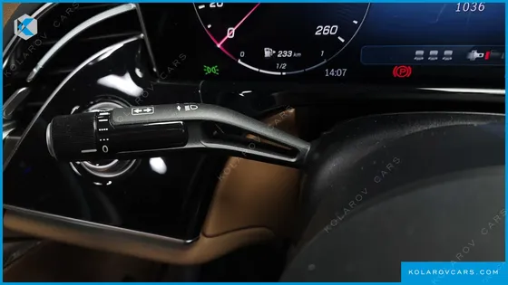 MERCEDES E-CLASS E300 4MATIC AMG LINE
