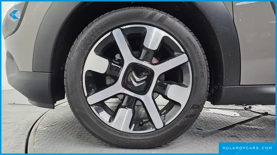 CITROËN C4 CACTUS 1.6 BLUEHDI SHINE
