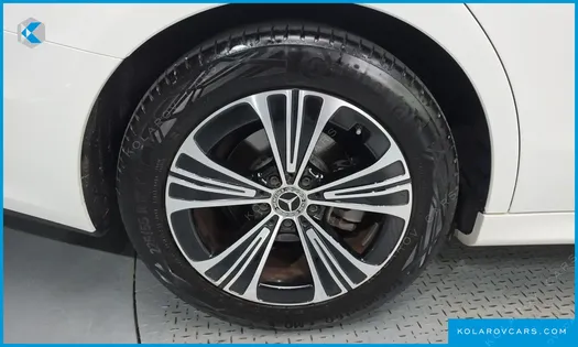 MERCEDES E-CLASS E200 AVANTGARDE