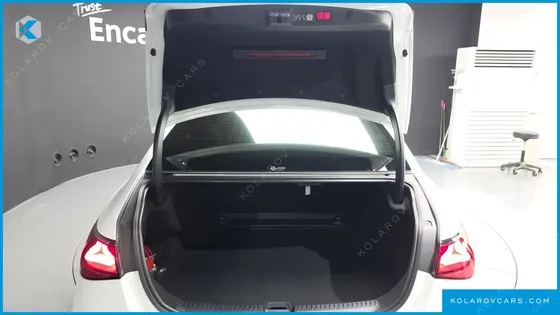 MERCEDES E-CLASS E200 AVANTGARDE
