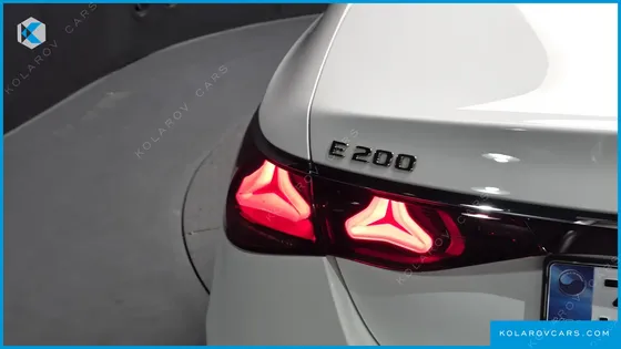 MERCEDES E-CLASS E200 AVANTGARDE