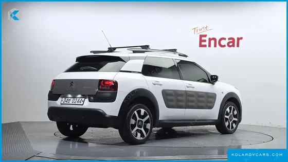 CITROËN C4 CACTUS 1.6 BLUEHDI SHINE