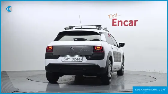 CITROËN C4 CACTUS 1.6 BLUEHDI SHINE