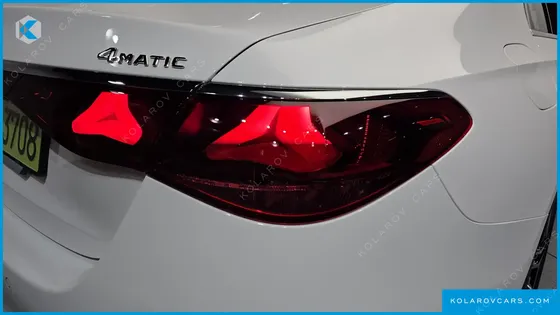 MERCEDES E-CLASS E300 4MATIC AMG LINE