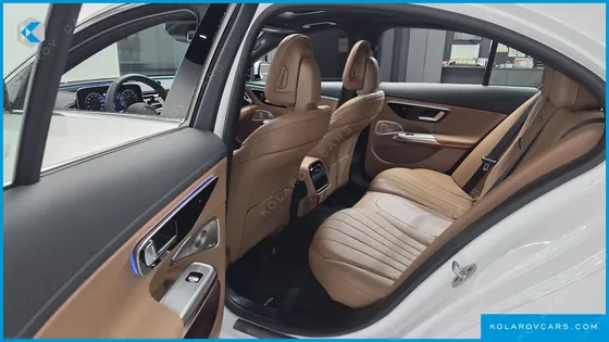 MERCEDES E-CLASS E300 4MATIC AMG LINE