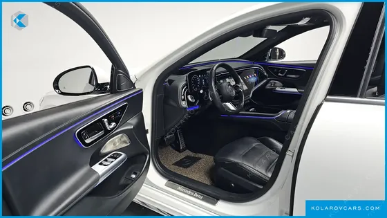 MERCEDES E-CLASS E300 4MATIC AMG LINE